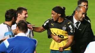 FIFA World Cup 2014: Ronaldinho look-alike interrupts Argentina training session